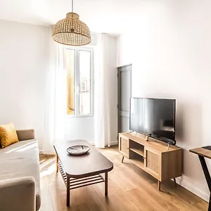 2 Pièces Neuf Au Pied Des Musées - Wifi&parking Gratuit Appartement